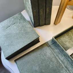 Caja 18x21 - Tapa Textura con BajoRelieve
